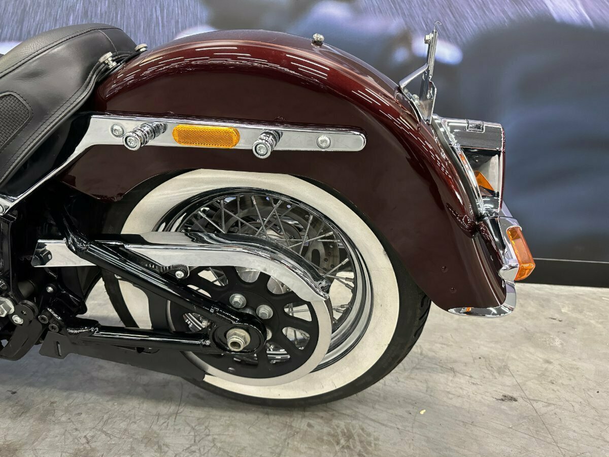 2018 HARLEY-DAVIDSON FLDE SOFTAIL DELUXE CRUISER