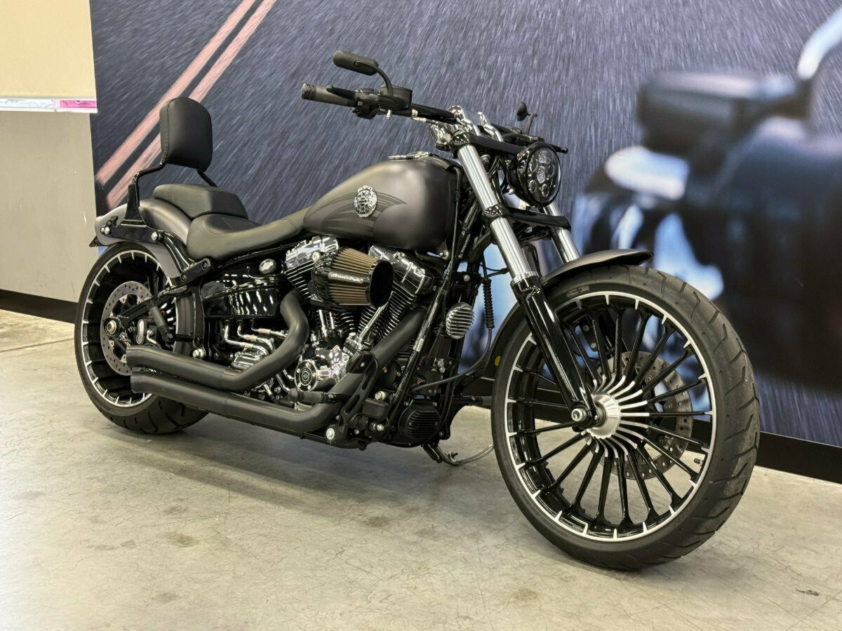 2017 HARLEY-DAVIDSON FXSB SOFTAIL BREAKOUT CRUISER