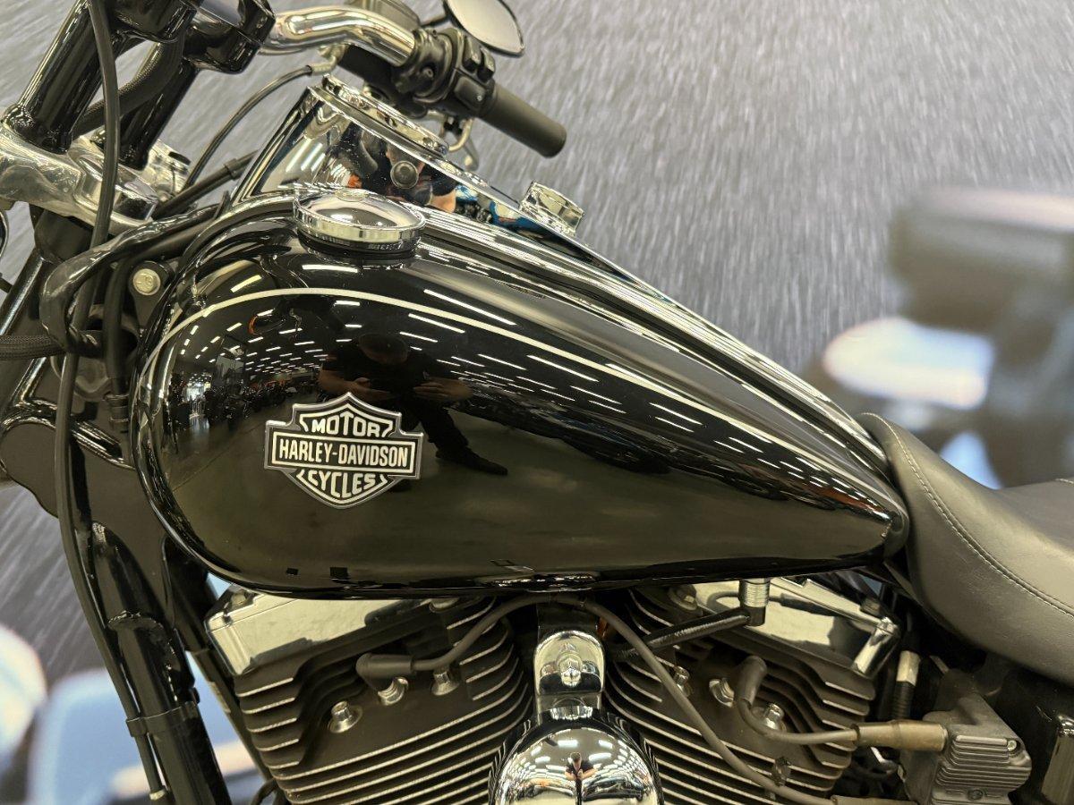 2010 HARLEY-DAVIDSON FXDWG WIDE GLIDE CRUISER