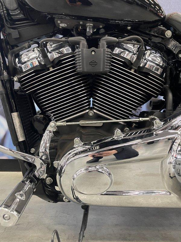 2018 HARLEY-DAVIDSON BREAKOUT 114 (FXBRS) CRUISER