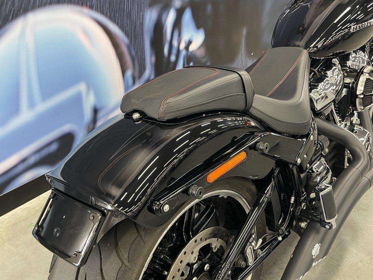 2018 HARLEY-DAVIDSON BREAKOUT 114 (FXBRS) CRUISER