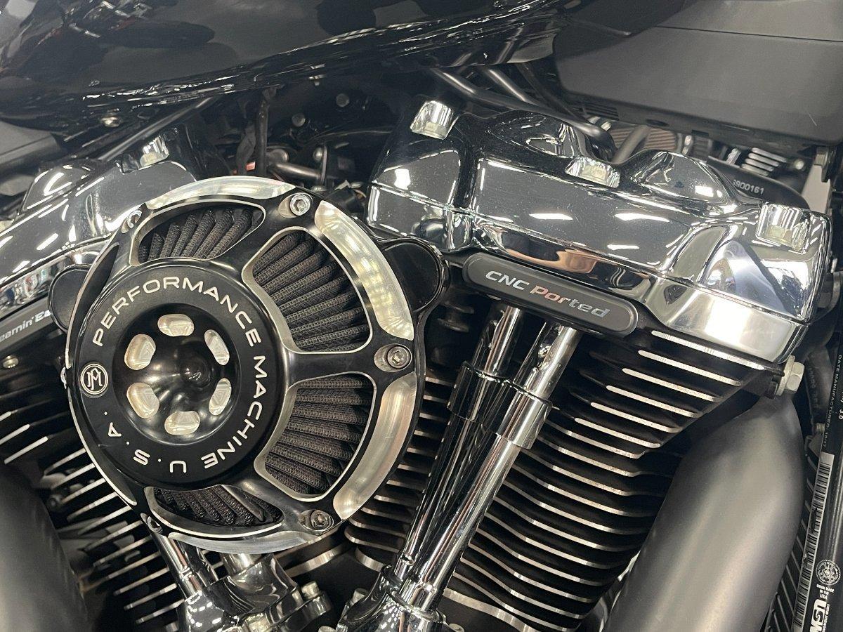 2018 HARLEY-DAVIDSON BREAKOUT 114 (FXBRS) CRUISER