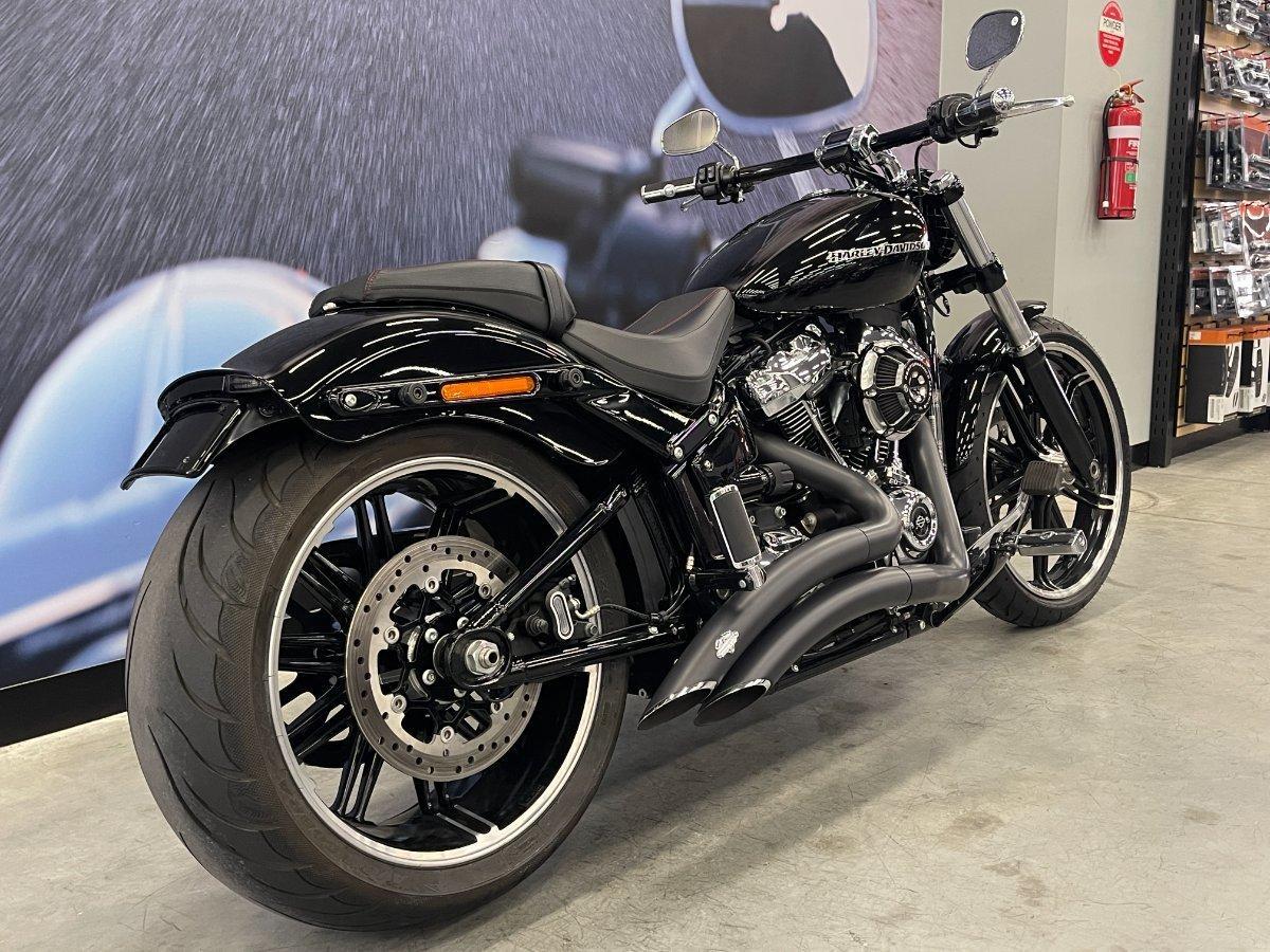 2018 HARLEY-DAVIDSON BREAKOUT 114 (FXBRS) CRUISER