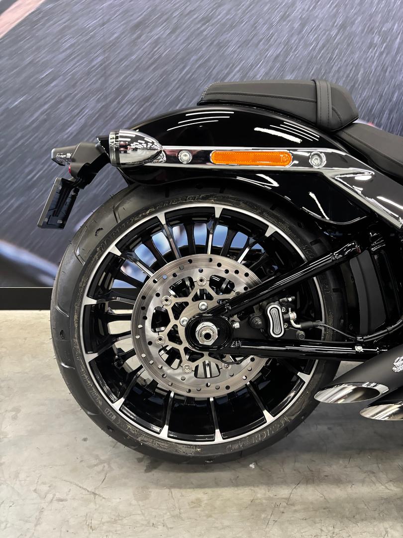 2025 HARLEY-DAVIDSON BREAKOUT 117 (FXBR) CRUISER