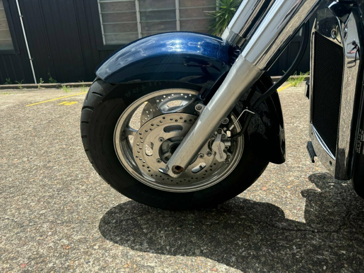 2004 KAWASAKI VULCAN 2000 (VN2000) CRUISER