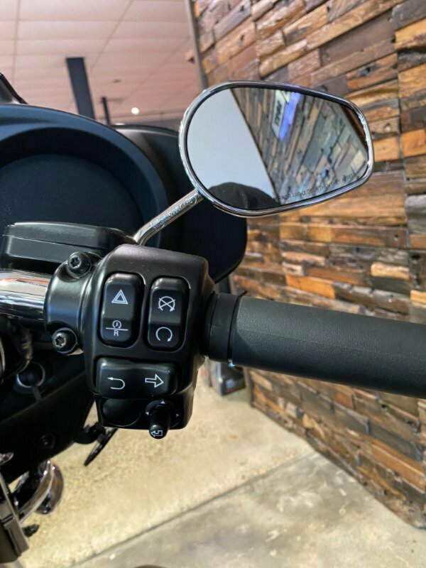2022 HARLEY-DAVIDSON FLHTCUTG TRI GLIDE U/CLC 114 MY22 6 SP MANUAL TRIKE