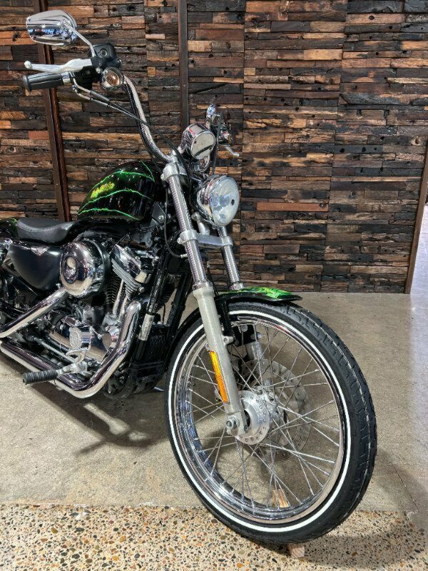 2014 HARLEY-DAVIDSON XL1200V SEVENTY-TWO CRUISER