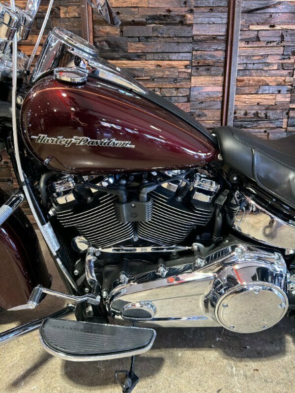 2018 HARLEY-DAVIDSON FLDE SOFTAIL DELUXE CRUISER