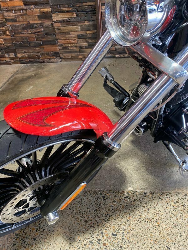 2017 HARLEY-DAVIDSON FXSB SOFTAIL BREAKOUT CRUISER