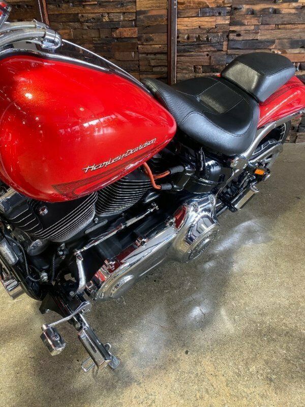 2017 HARLEY-DAVIDSON FXSB SOFTAIL BREAKOUT CRUISER