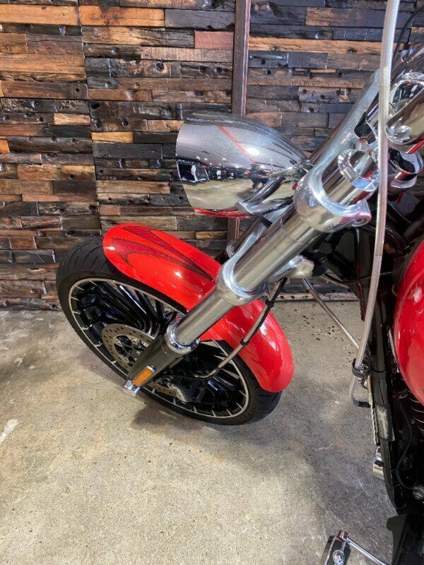 2017 HARLEY-DAVIDSON FXSB SOFTAIL BREAKOUT CRUISER