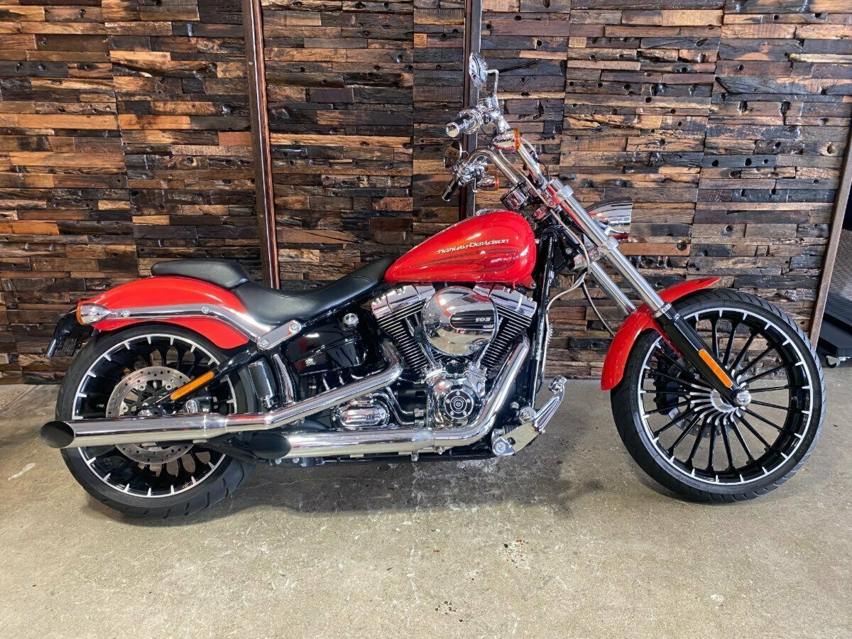 2017 HARLEY-DAVIDSON FXSB SOFTAIL BREAKOUT CRUISER