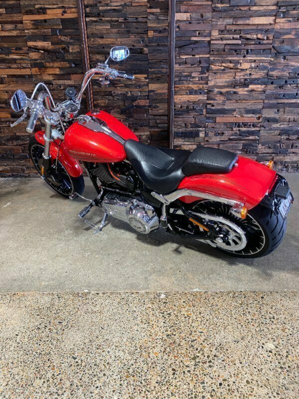 2017 HARLEY-DAVIDSON FXSB SOFTAIL BREAKOUT CRUISER