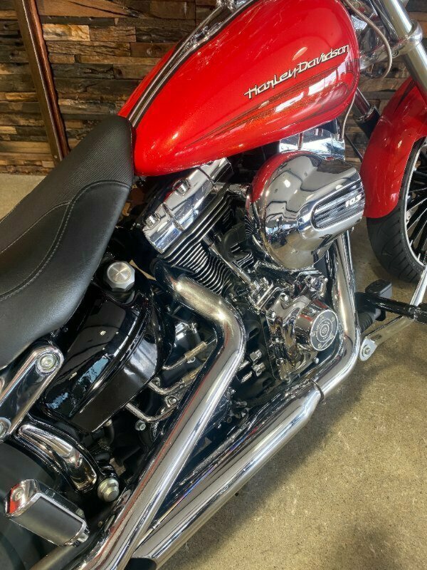 2017 HARLEY-DAVIDSON FXSB SOFTAIL BREAKOUT CRUISER