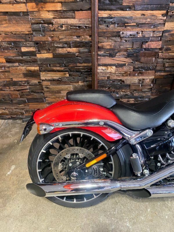 2017 HARLEY-DAVIDSON FXSB SOFTAIL BREAKOUT CRUISER