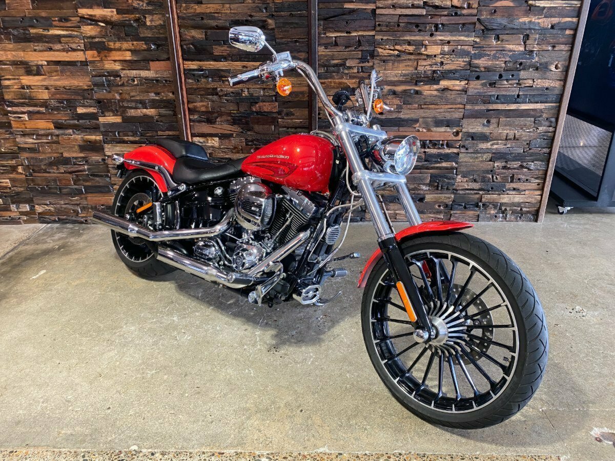 2017 HARLEY-DAVIDSON FXSB SOFTAIL BREAKOUT CRUISER