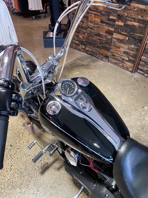 2016 HARLEY-DAVIDSON DYNA WIDE GLIDE 1690 (FXDWG) CRUISER