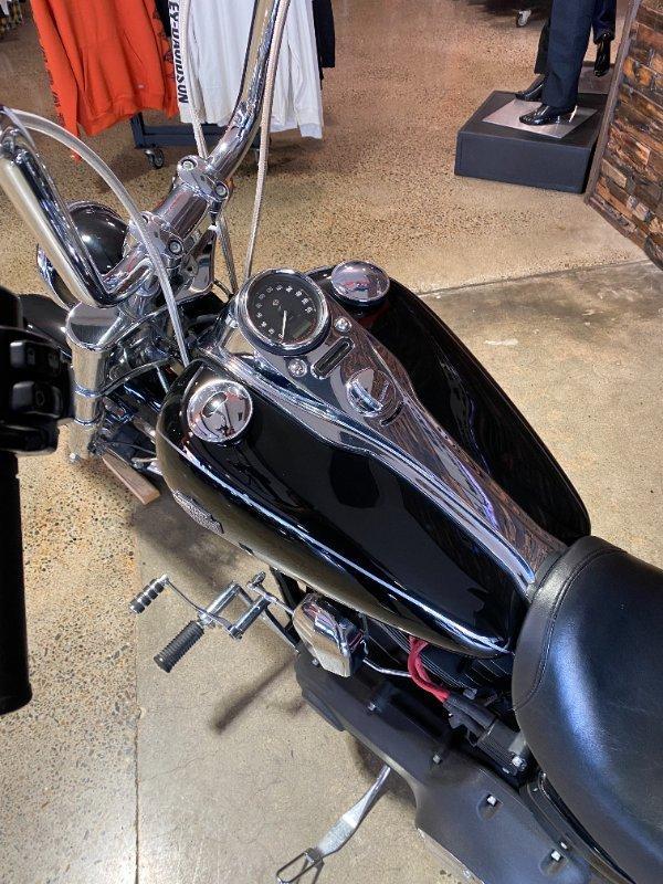 2016 HARLEY-DAVIDSON DYNA WIDE GLIDE 1690 (FXDWG) CRUISER