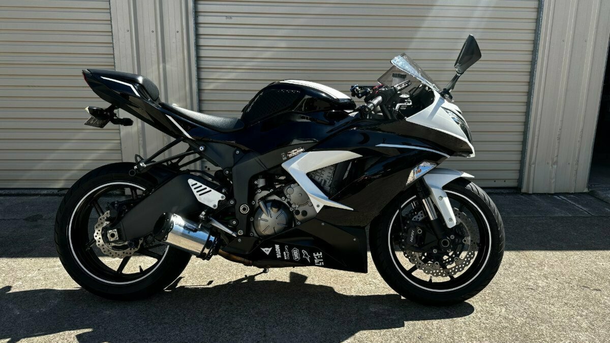 2017 KAWASAKI NINJA ZR-6R (ABS) (636) SPORTS