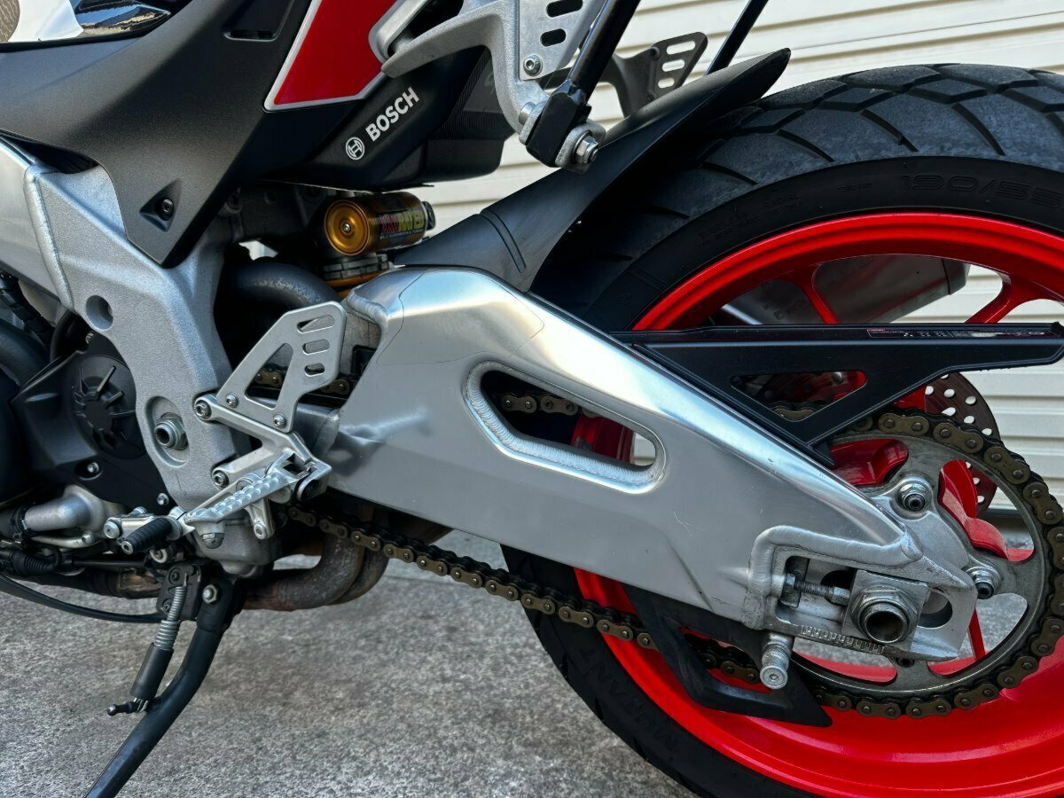 2017 APRILIA TUONO V4 FACTORY SPORTS