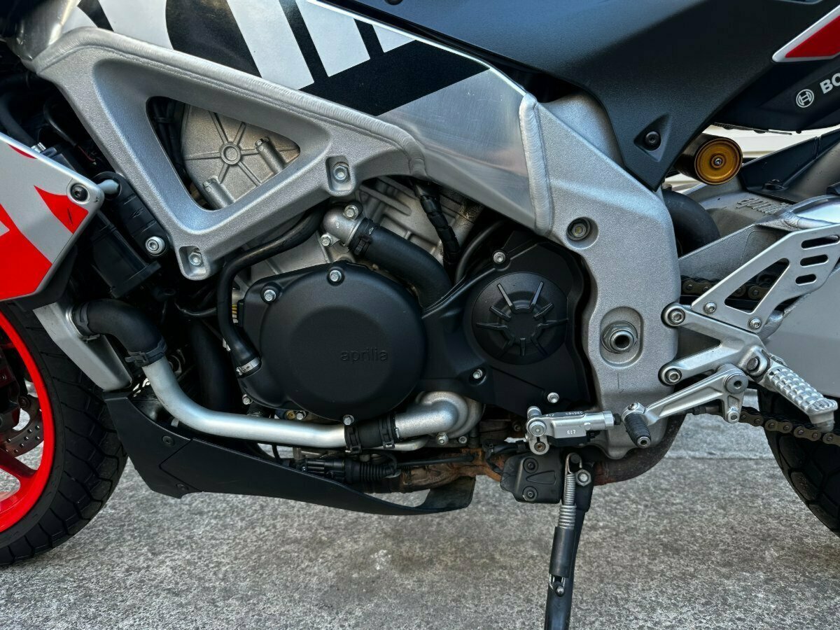 2017 APRILIA TUONO V4 FACTORY SPORTS