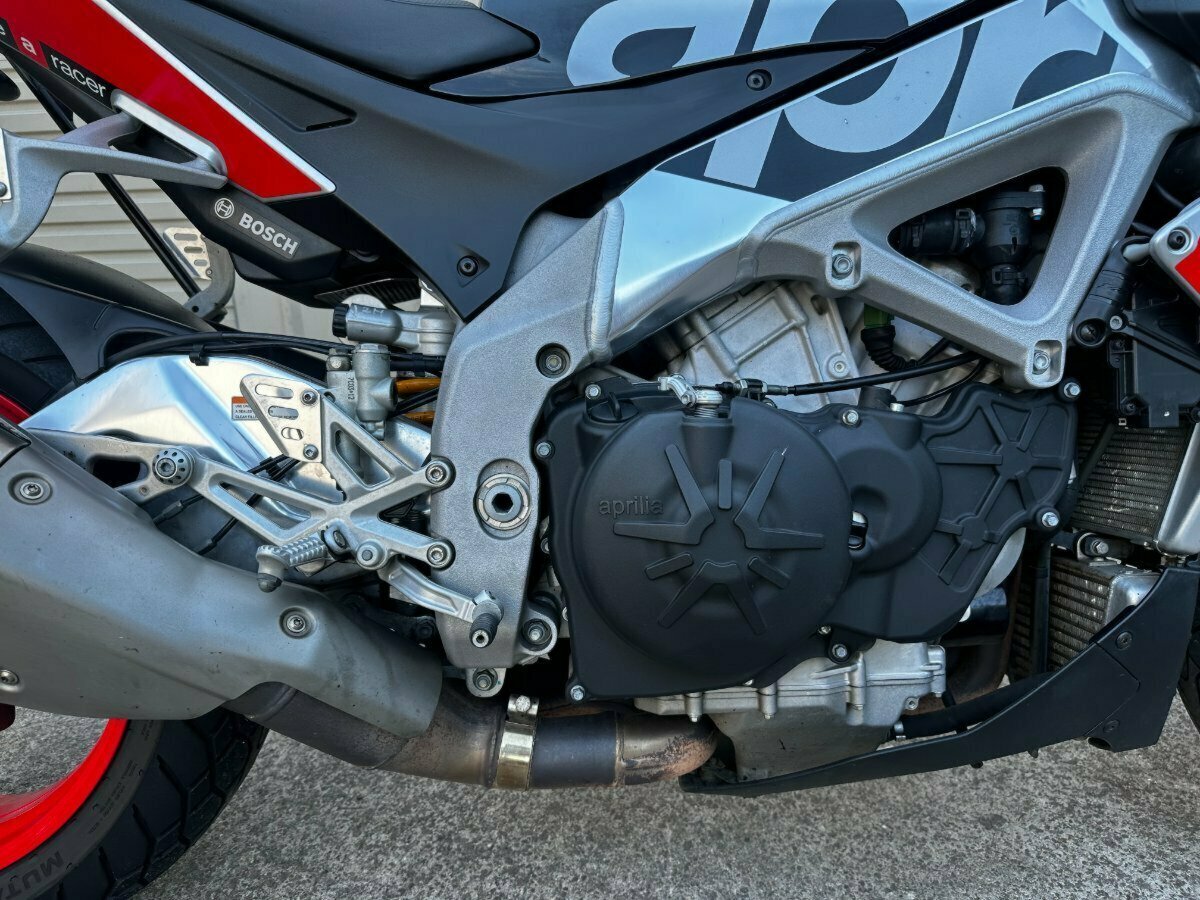 2017 APRILIA TUONO V4 FACTORY SPORTS