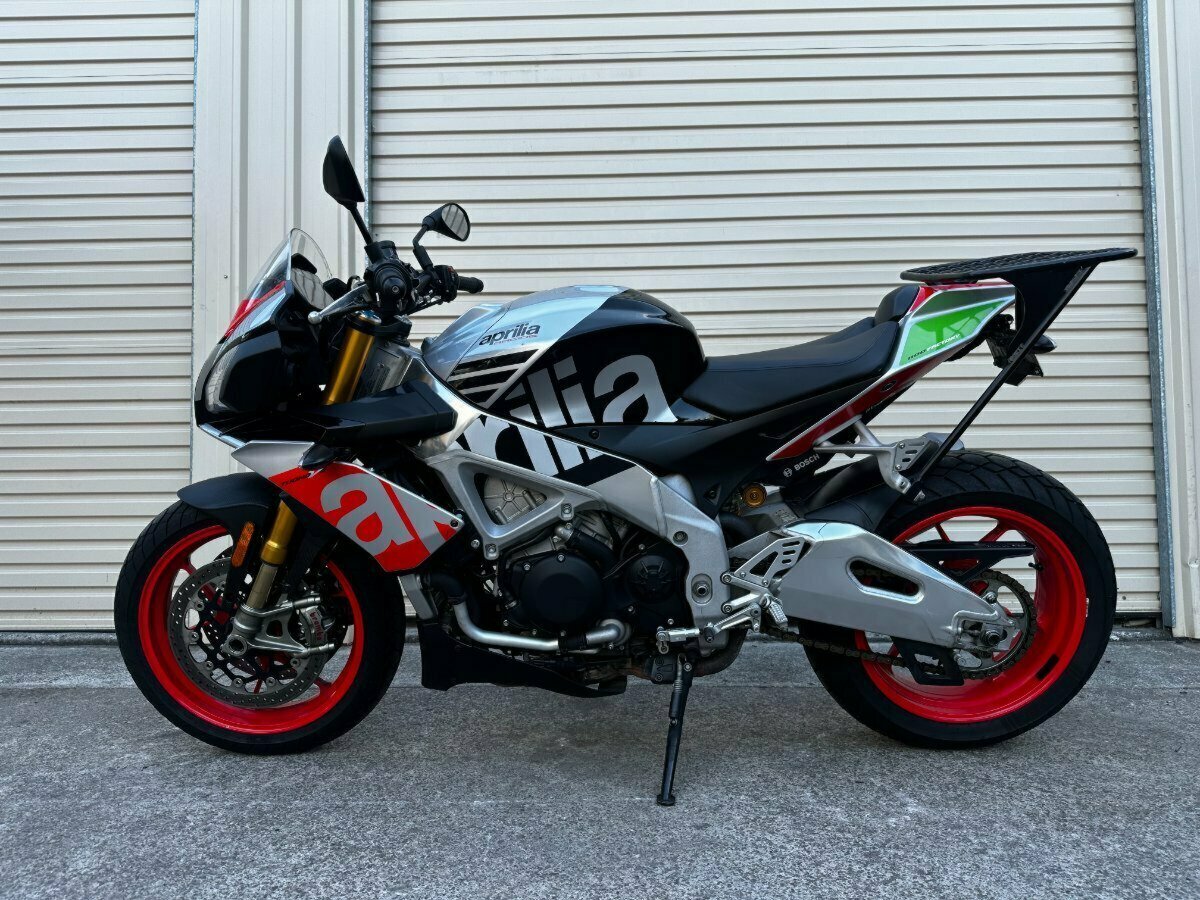 2017 APRILIA TUONO V4 FACTORY SPORTS