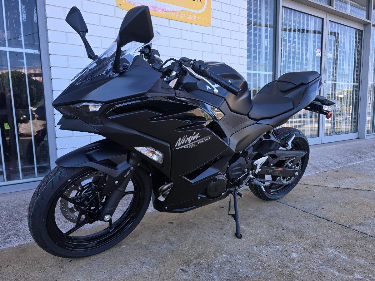 2025 KAWASAKI NINJA 500 (EX500G) SPORTS