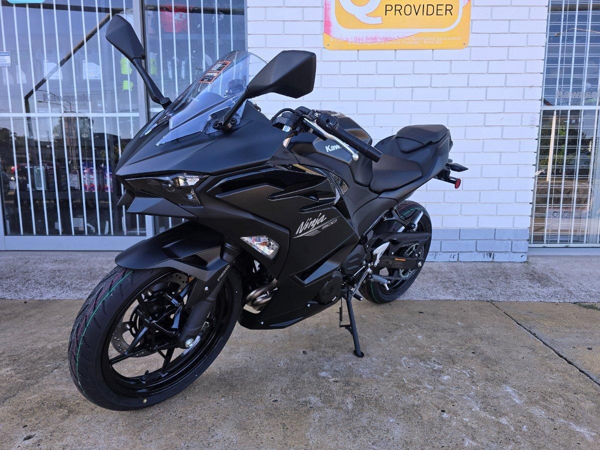 2025 KAWASAKI NINJA 500 (EX500G) SPORTS