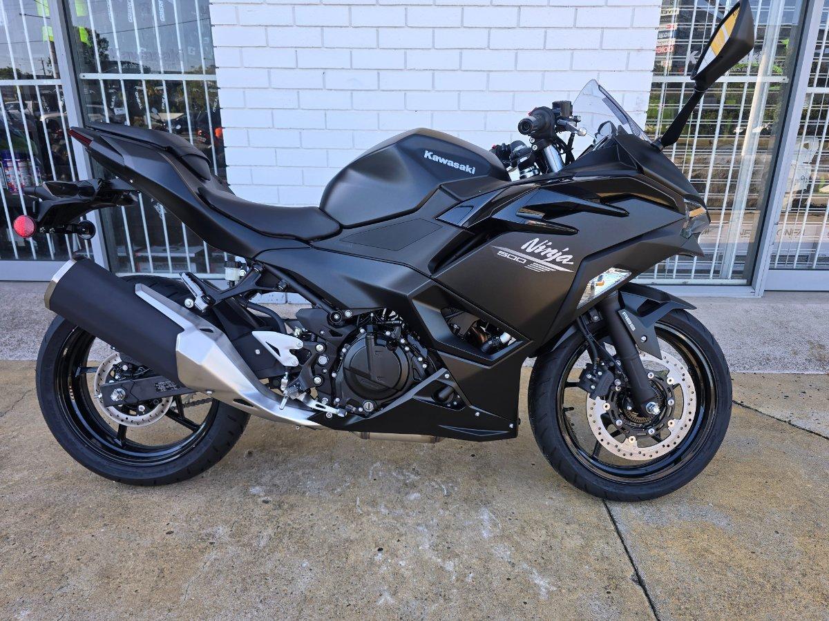 2025 KAWASAKI NINJA 500 (EX500G) SPORTS