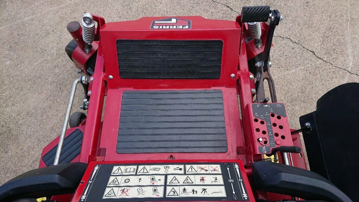 2021 FERRIS IS600Z WITH 4 WHEEL SUSPENSION 48 I AGRICULTURAL