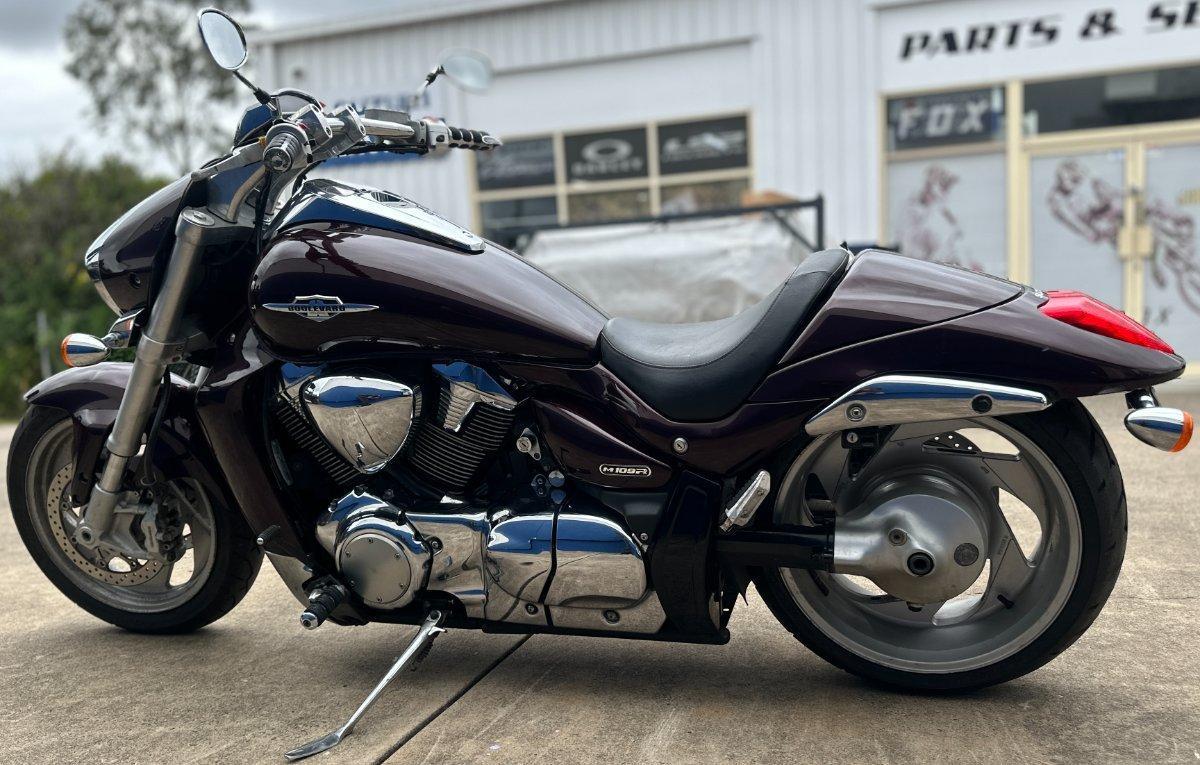 2009 SUZUKI VZR 1800 BOULEVARD (M109R) CRUISER