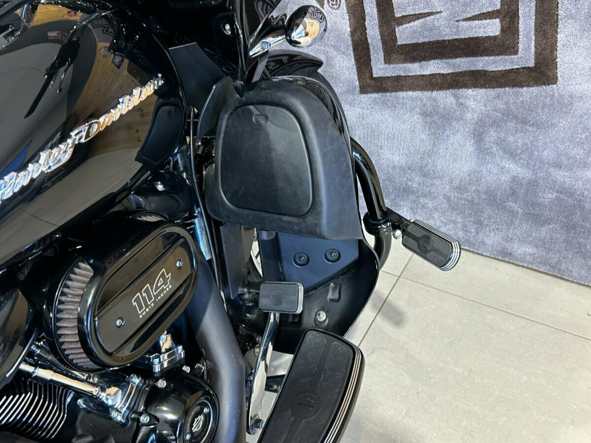 2017 HARLEY-DAVIDSON FLTRXS ROAD GLIDE SPECIAL CRUISER