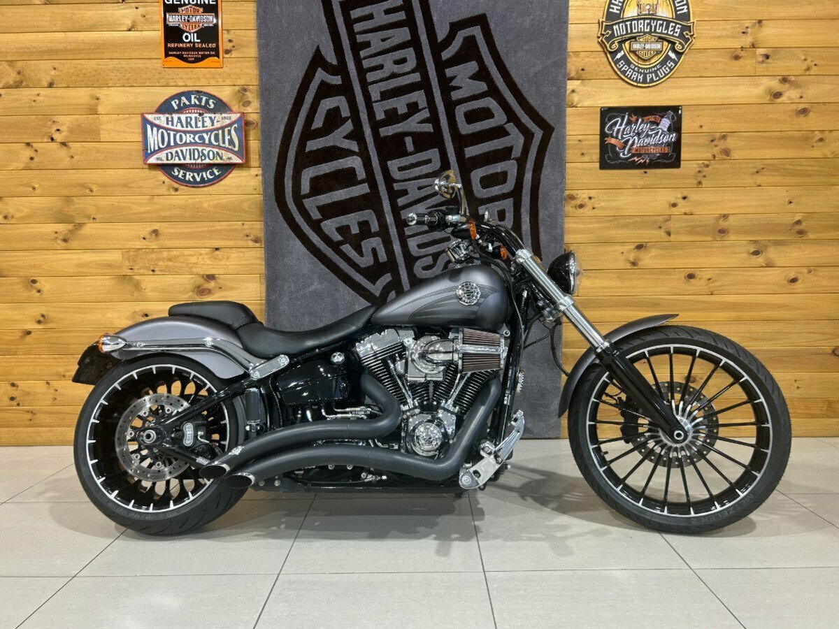 2017 HARLEY-DAVIDSON FXSB SOFTAIL BREAKOUT CRUISER