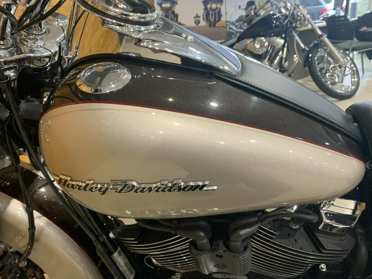 2018 HARLEY-DAVIDSON FLDE SOFTAIL DELUXE CRUISER