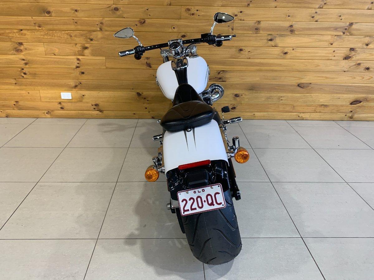 2016 HARLEY-DAVIDSON FXSB SOFTAIL BREAKOUT CRUISER