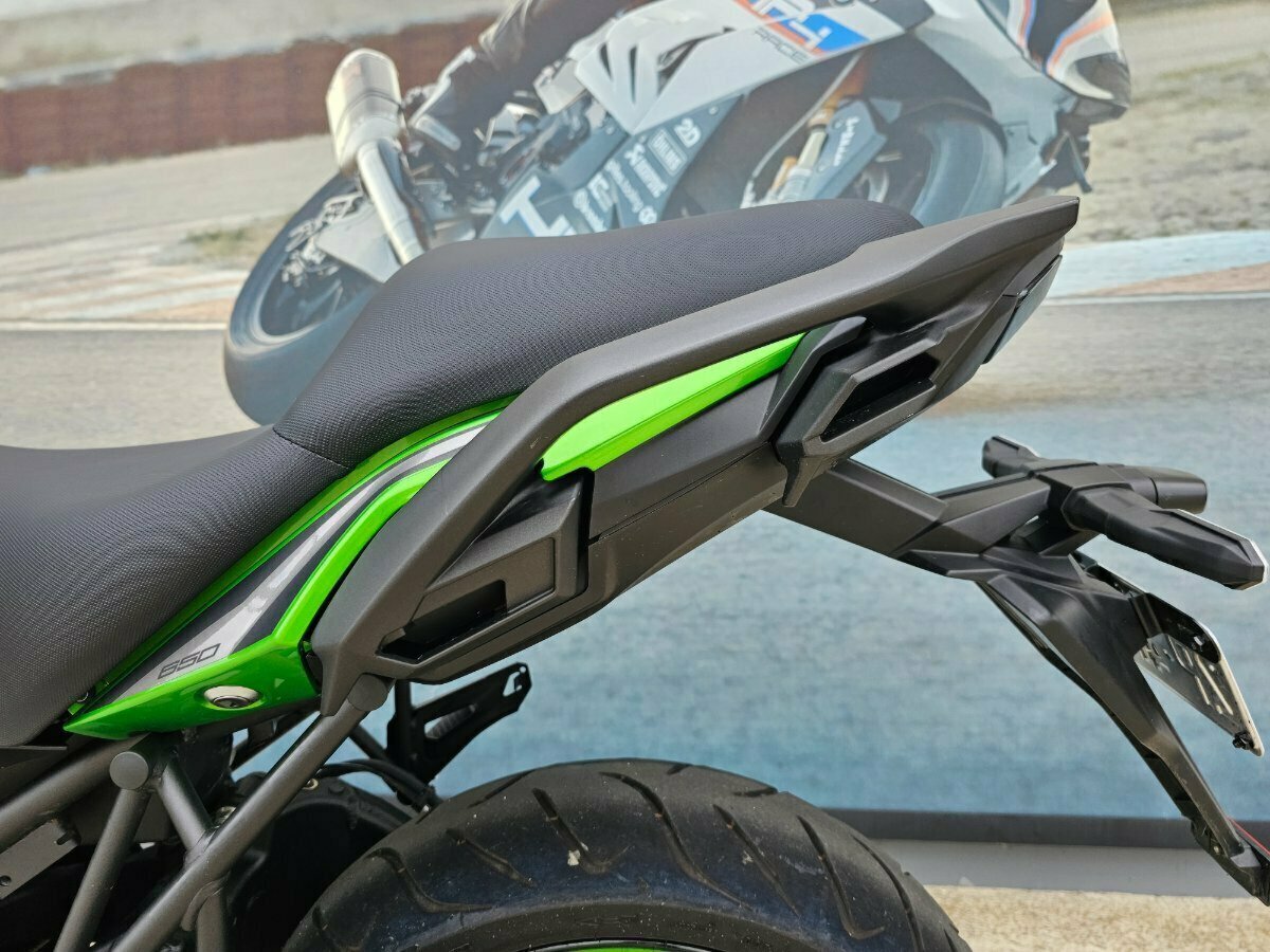 2022 KAWASAKI VERSYS 650L (KLE650H) DUAL SPORTS