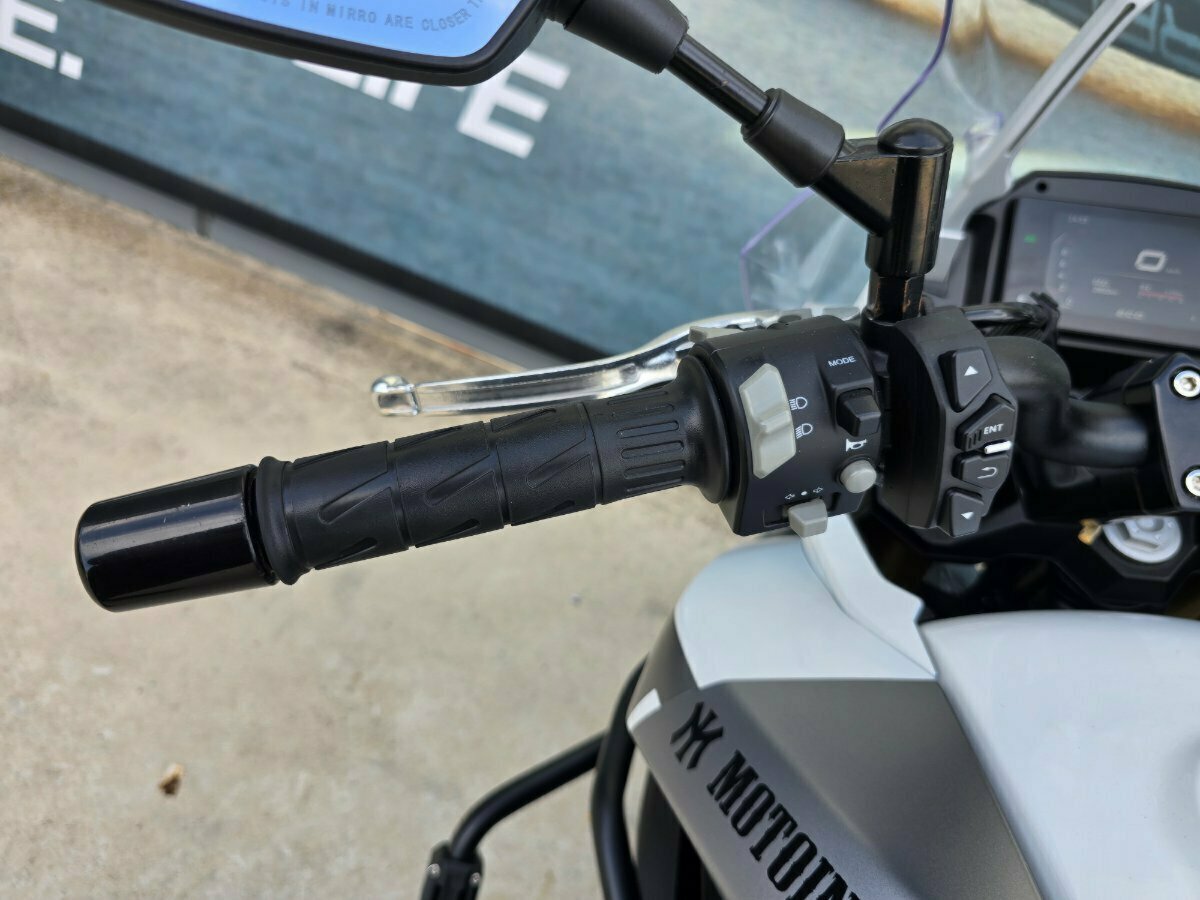2023 CF MOTO 650MT ABS ROAD