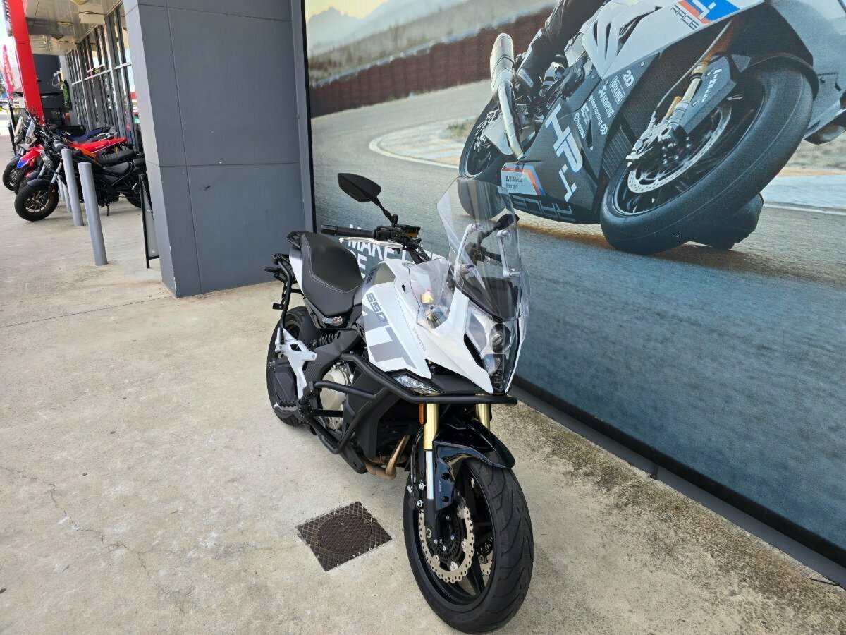 2023 CF MOTO 650MT ABS ROAD