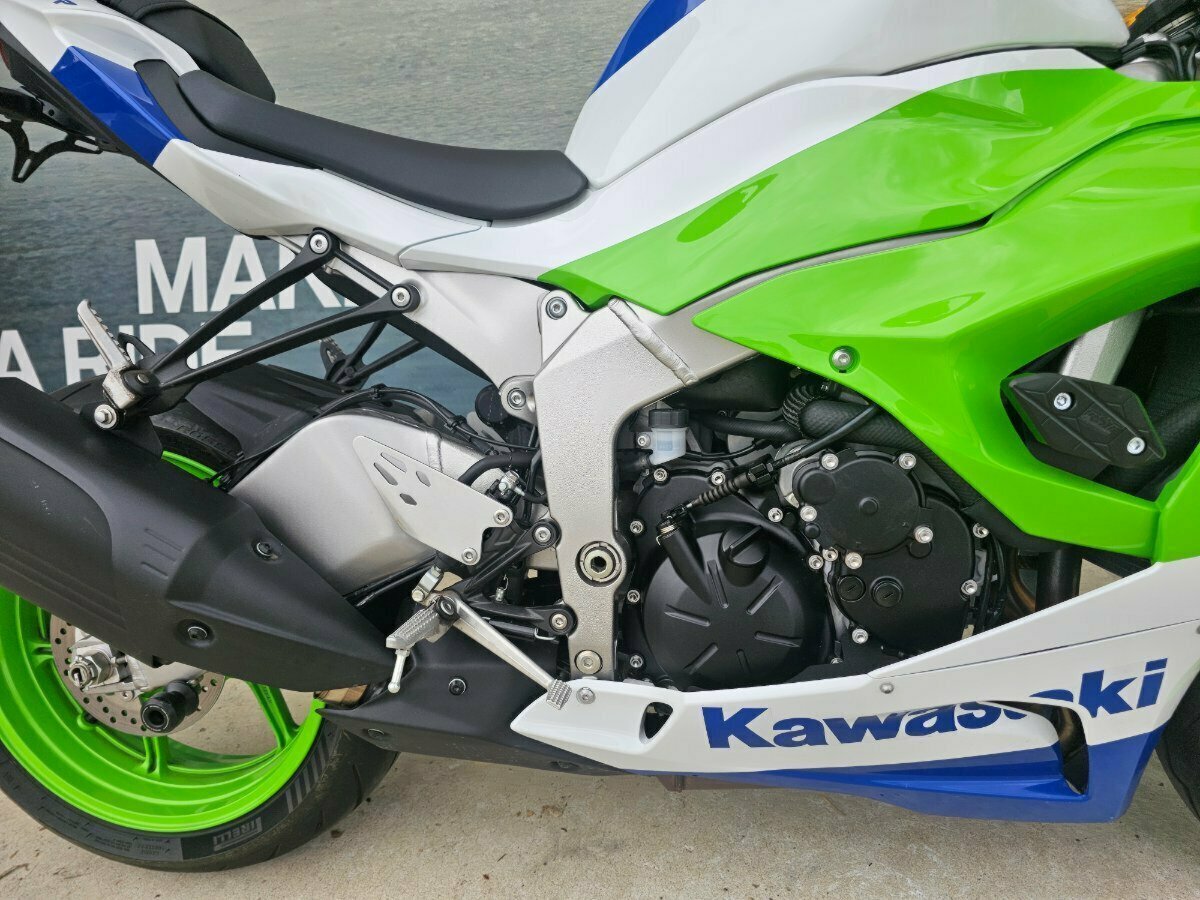 2024 KAWASAKI NINJA ZX-6R 40TH ANNIVERSARY SPORTS