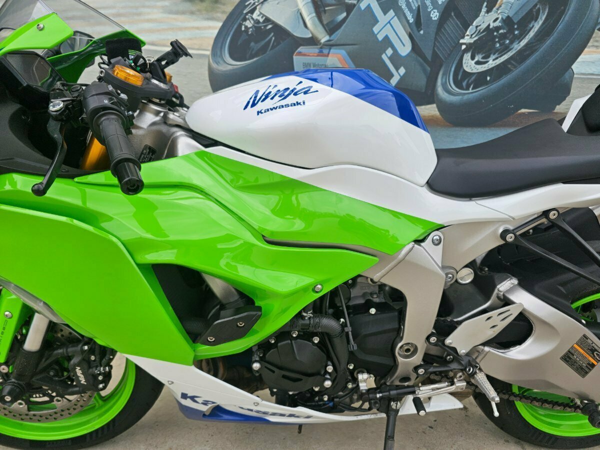 2024 KAWASAKI NINJA ZX-6R 40TH ANNIVERSARY SPORTS
