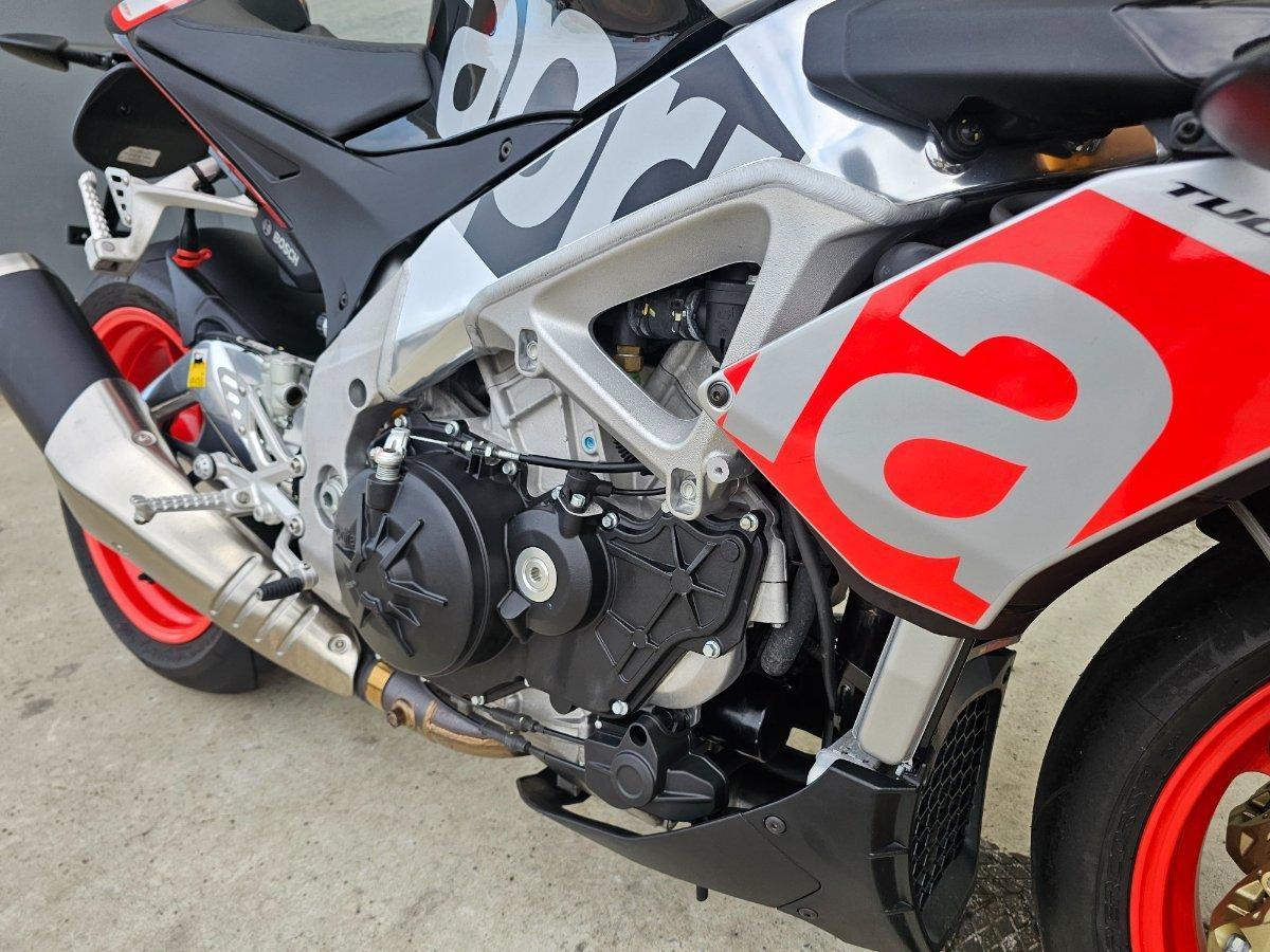 2016 APRILIA TUONO V4 1100 FACTORY SPORTS
