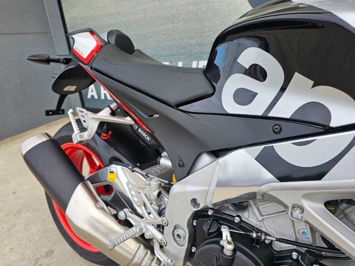 2016 APRILIA TUONO V4 1100 FACTORY SPORTS