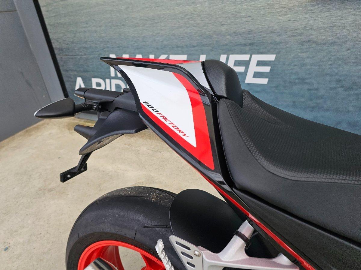2016 APRILIA TUONO V4 1100 FACTORY SPORTS
