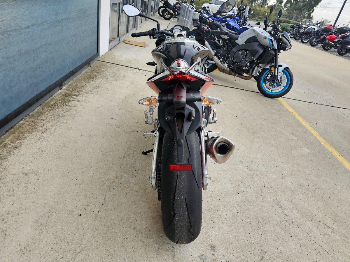 2016 APRILIA TUONO V4 1100 FACTORY SPORTS