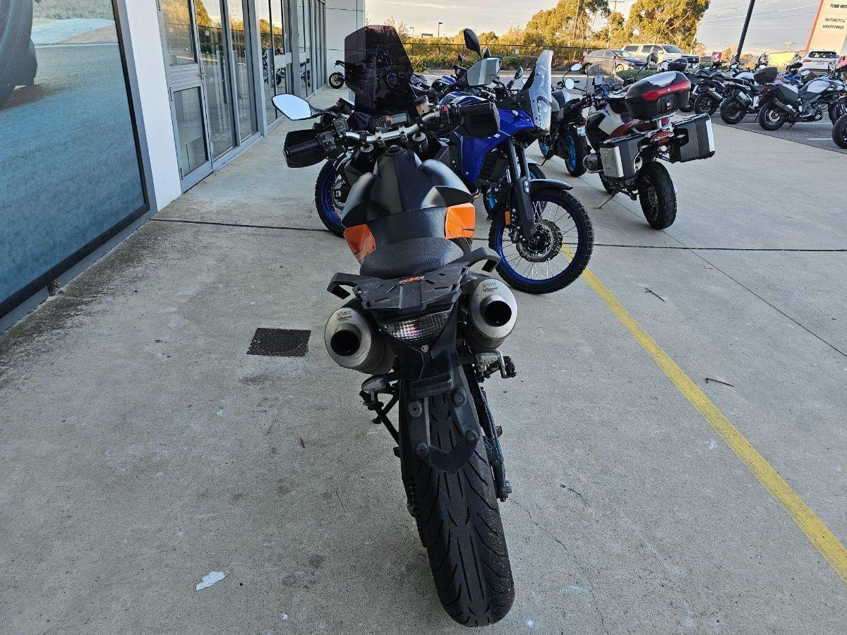2009 KTM 990 SUPERMOTO T ROAD