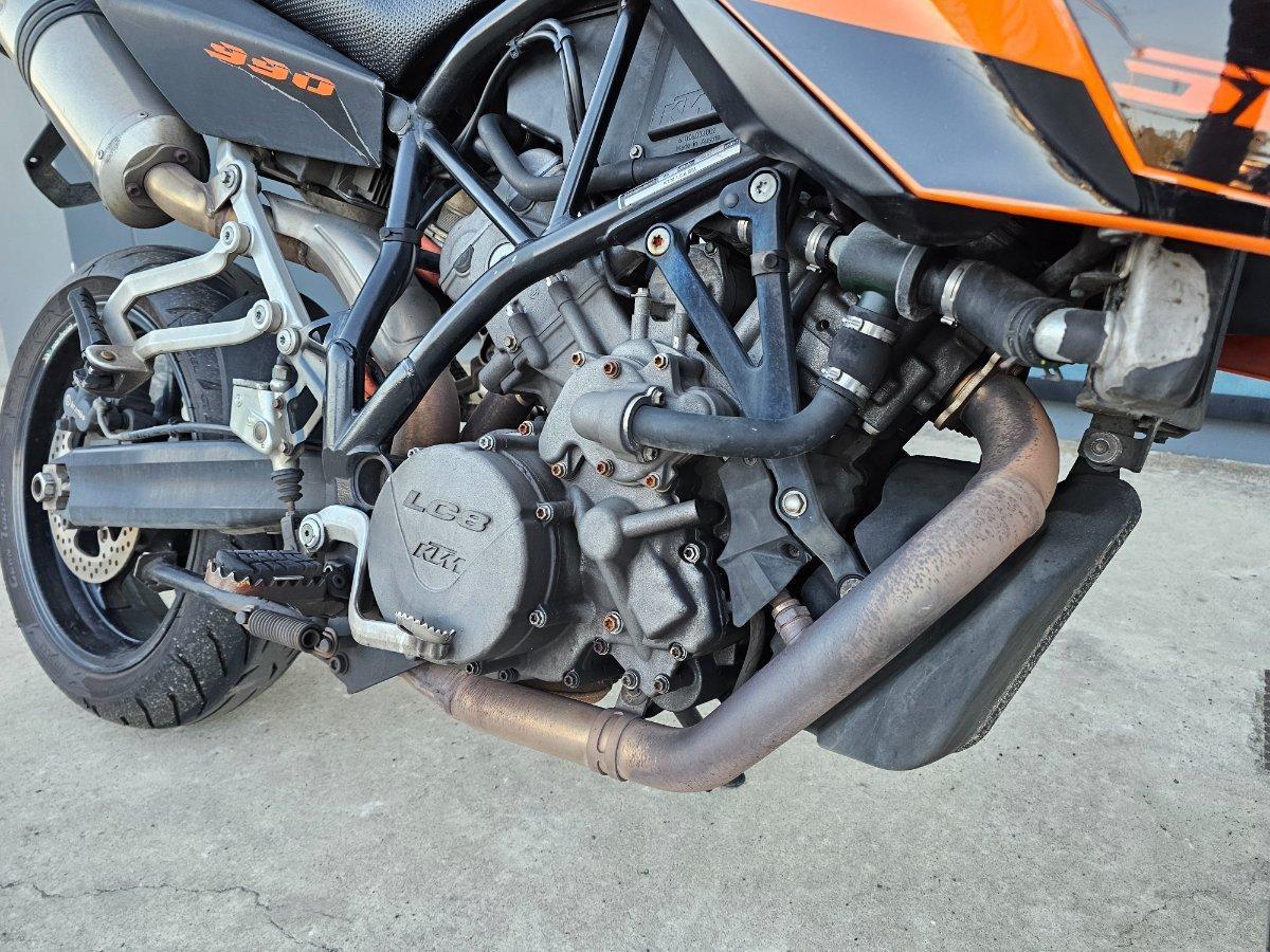 2009 KTM 990 SUPERMOTO T ROAD