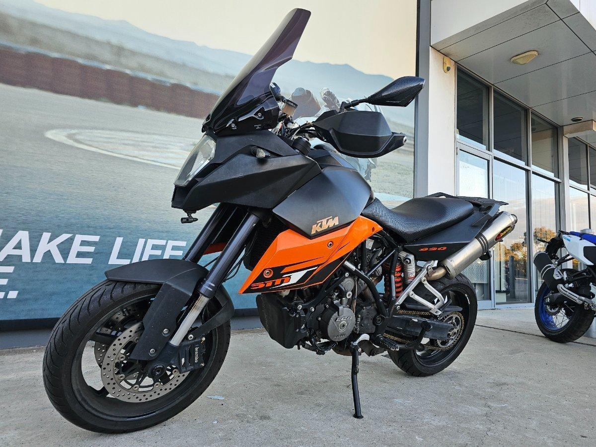 2009 KTM 990 SUPERMOTO T ROAD