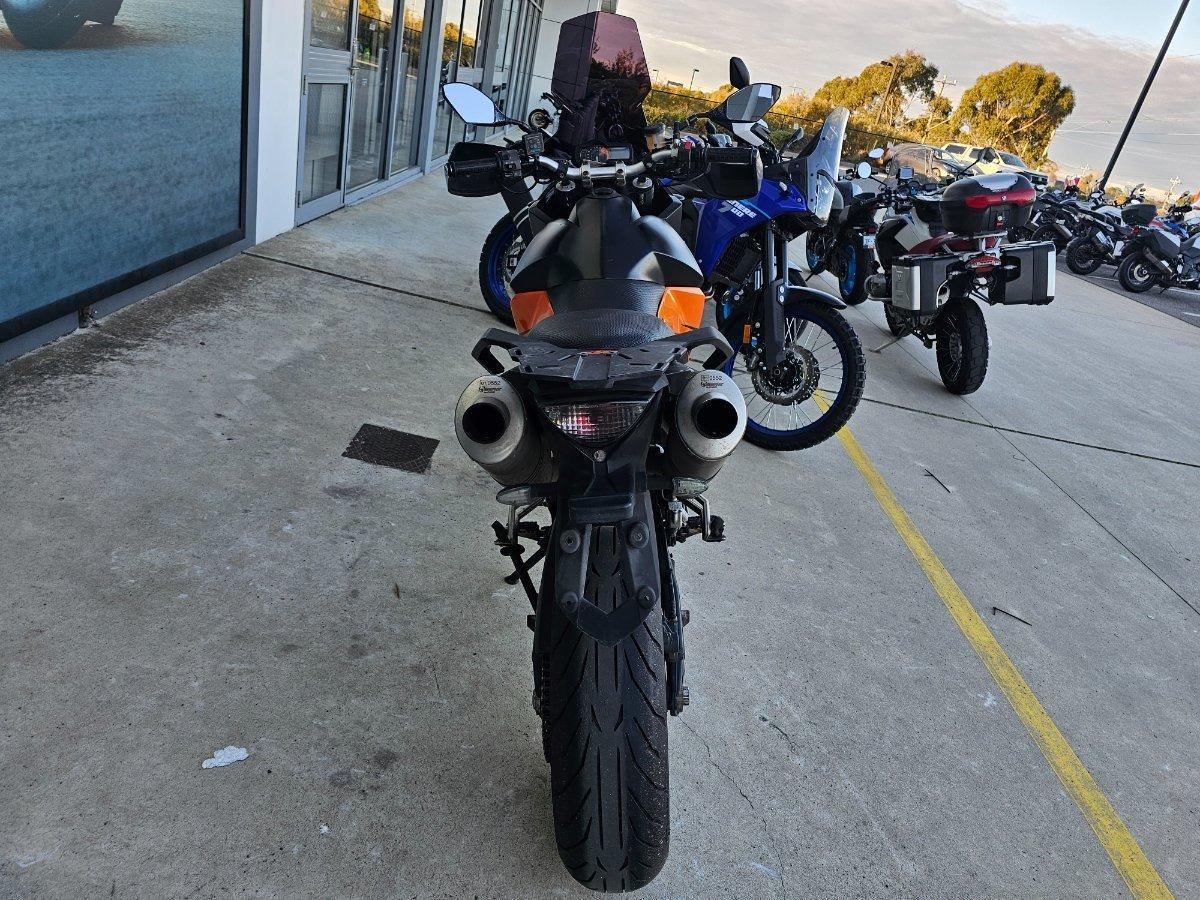 2009 KTM 990 SUPERMOTO T ROAD