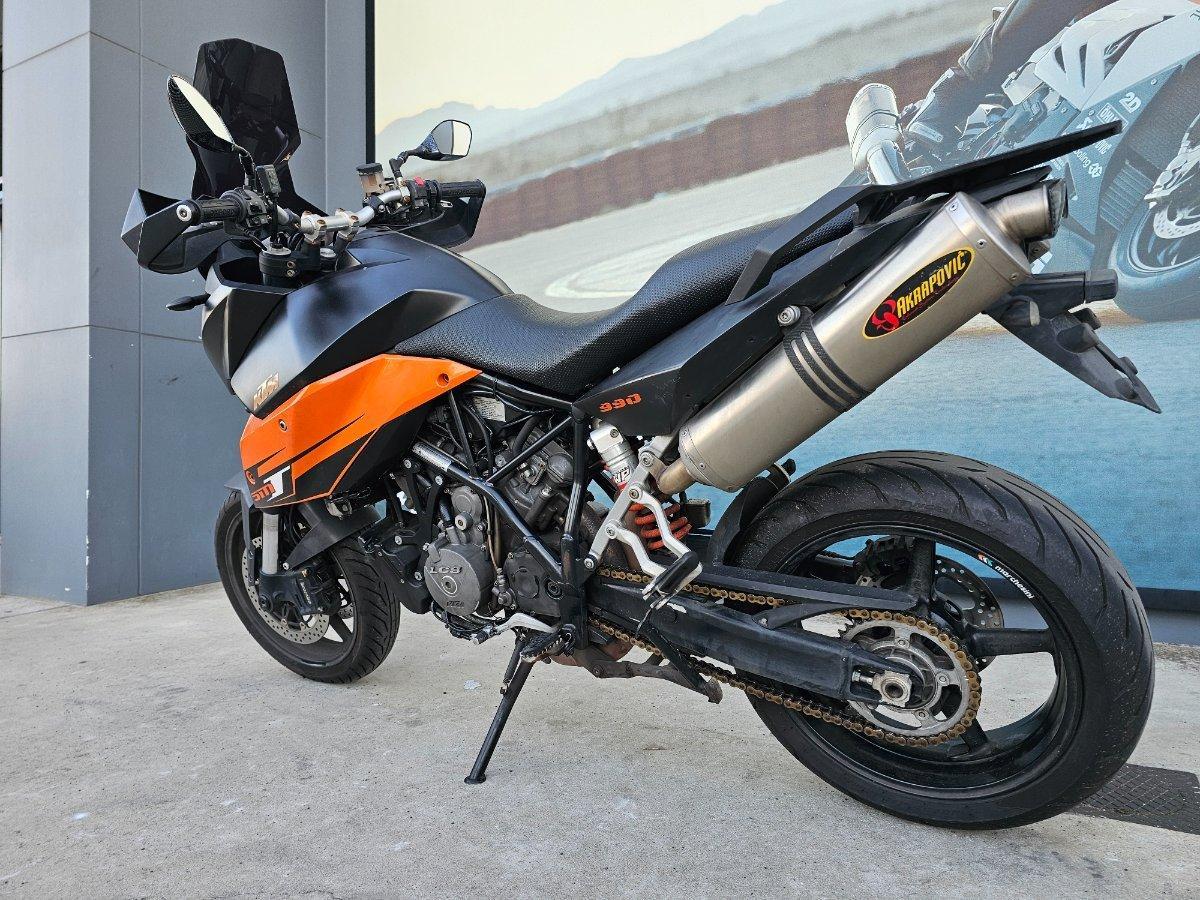 2009 KTM 990 SUPERMOTO T ROAD
